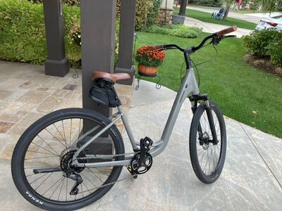 Cannondale Adventure City Bike
