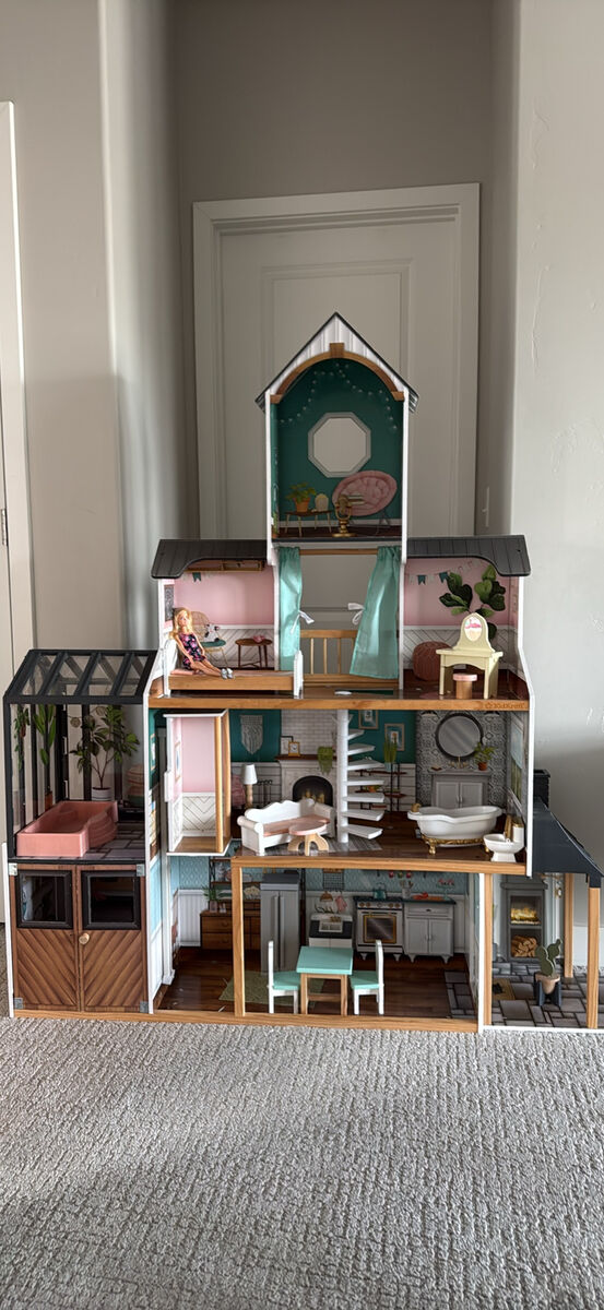 Kidcraft Doll House