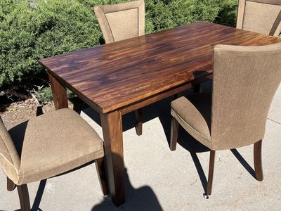 Dining Table with 4 chairs