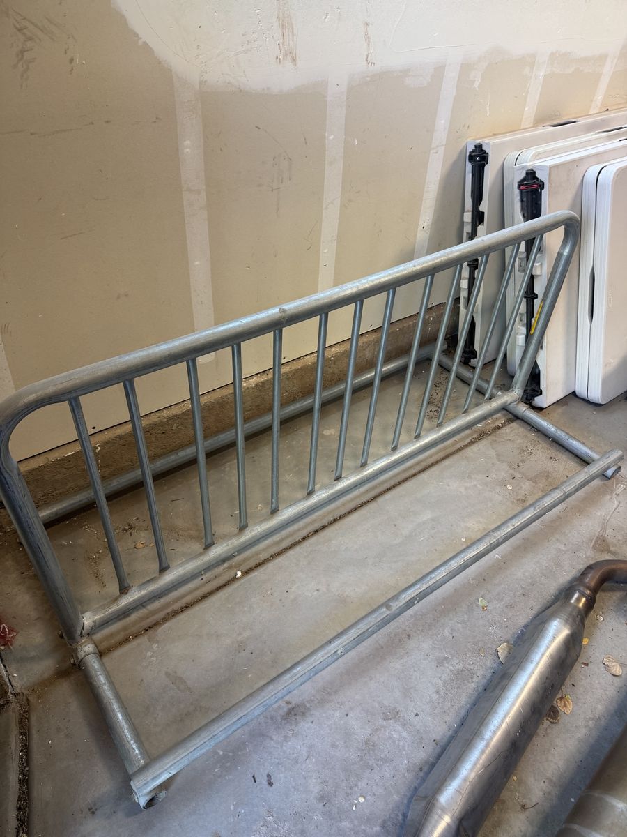 Heavy duty bike rack