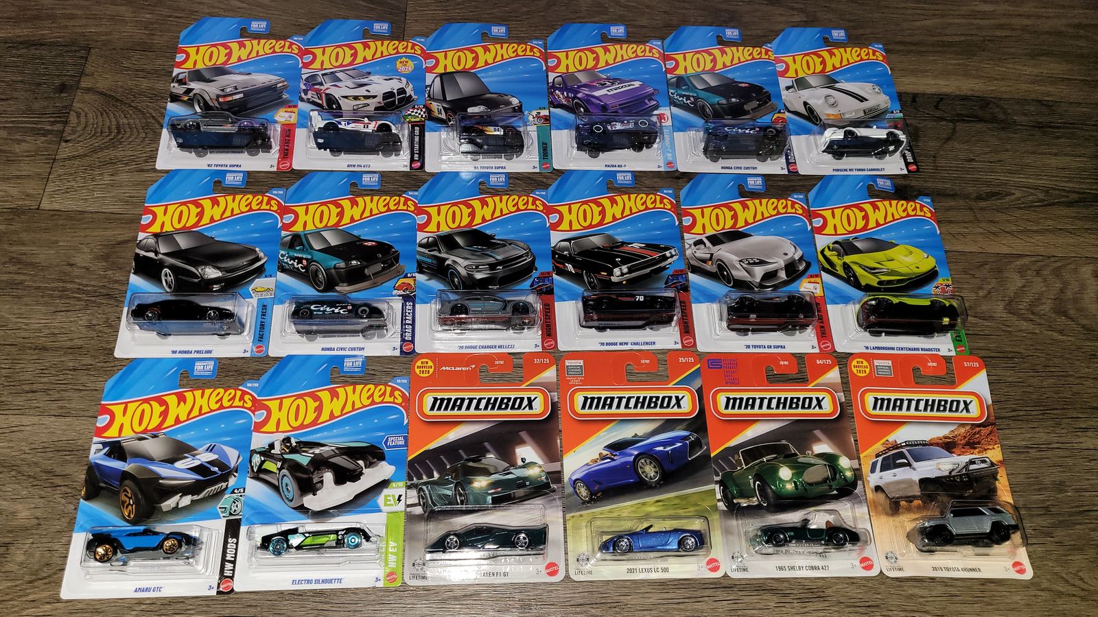 Hot wheels and matchbox cars 2 with treasure hunts 