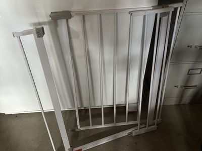 Safety gate