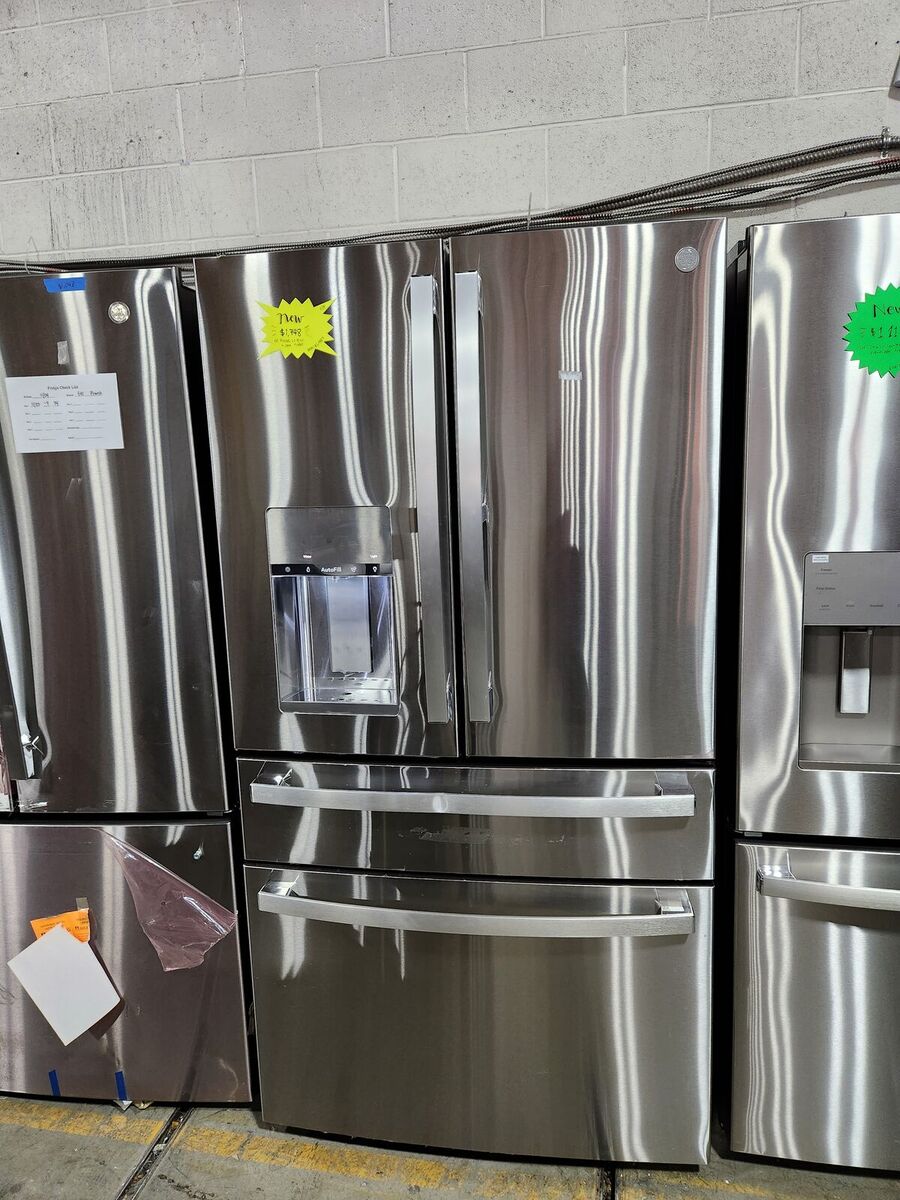 BEAUTIFUL BRAND NEW! GE PROFILE 27.9 CF 4-DOOR STAINLESS STEEL FRIDGE