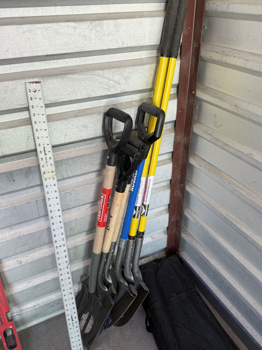 Shovels 