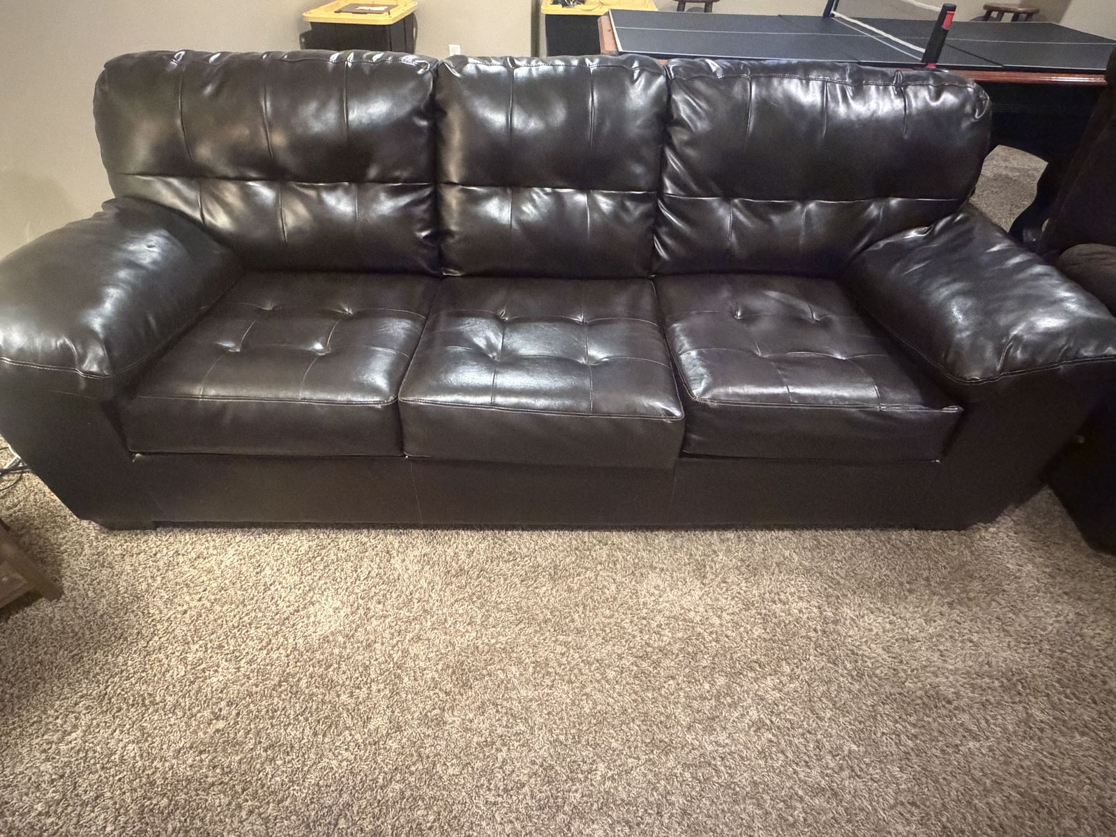 Great Condition Ashley Furniture Sofa & Loveseat Set