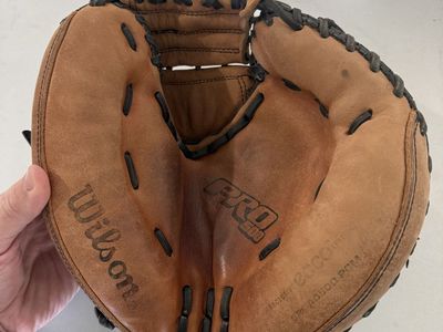 Wilson Pro Staff Catchers Mitt RHT A2000 PBM (Youth Size)