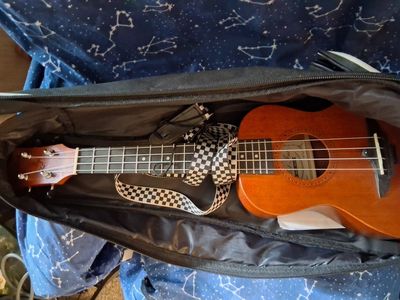 Ukulele by Aklot