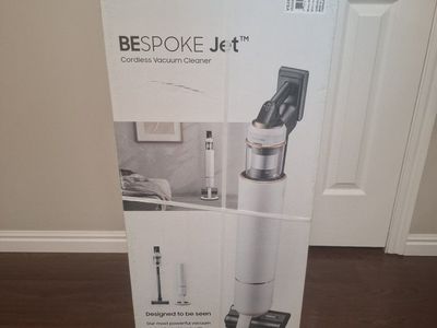 Samsung Bespoke Jet with All in One Clean Station. Cash Only Sale.