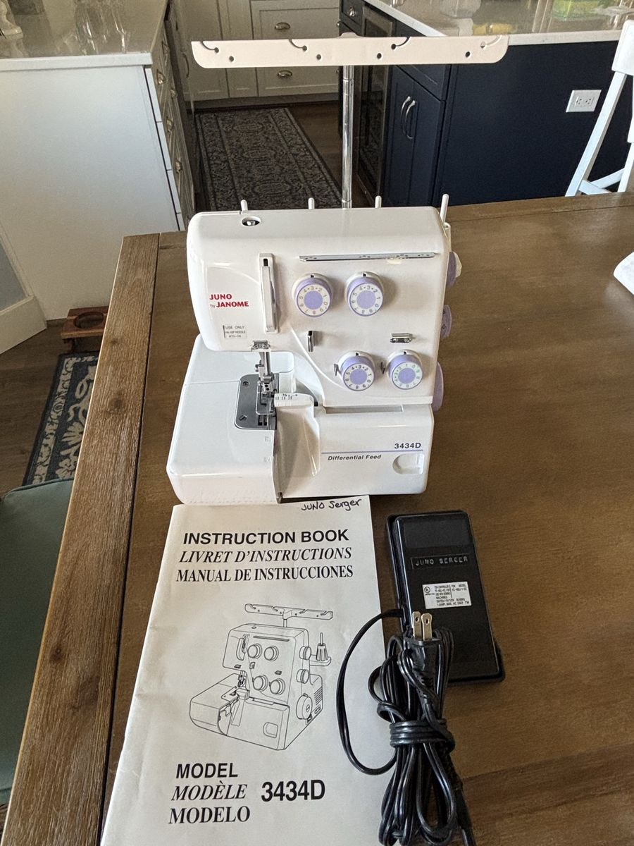 Serger, Juno by Janome