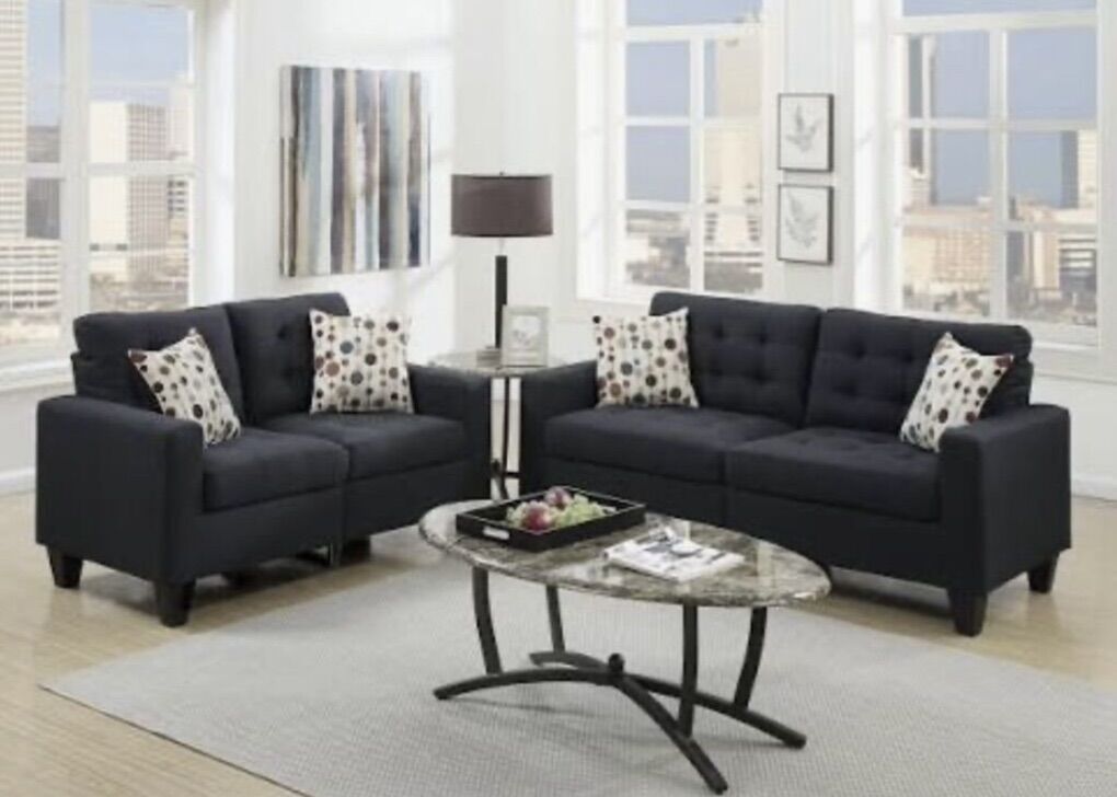 BRAND NEW SET !! CAN DELIVER