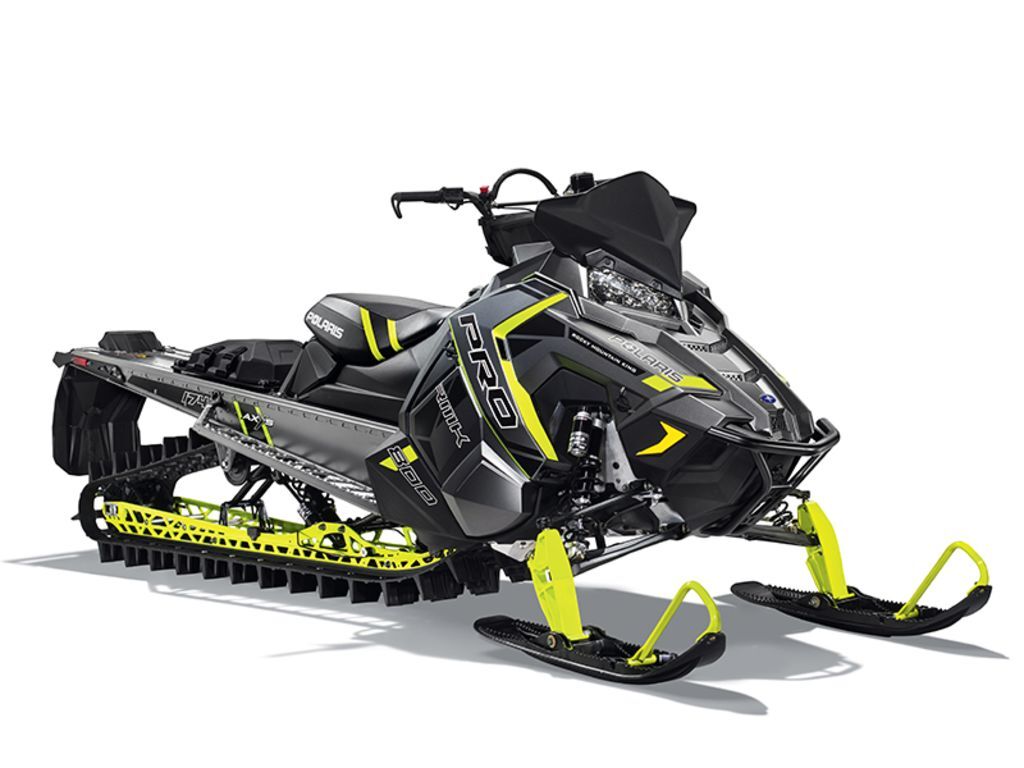 2017 Polaris® 800 PRO-RMK® 174 LE