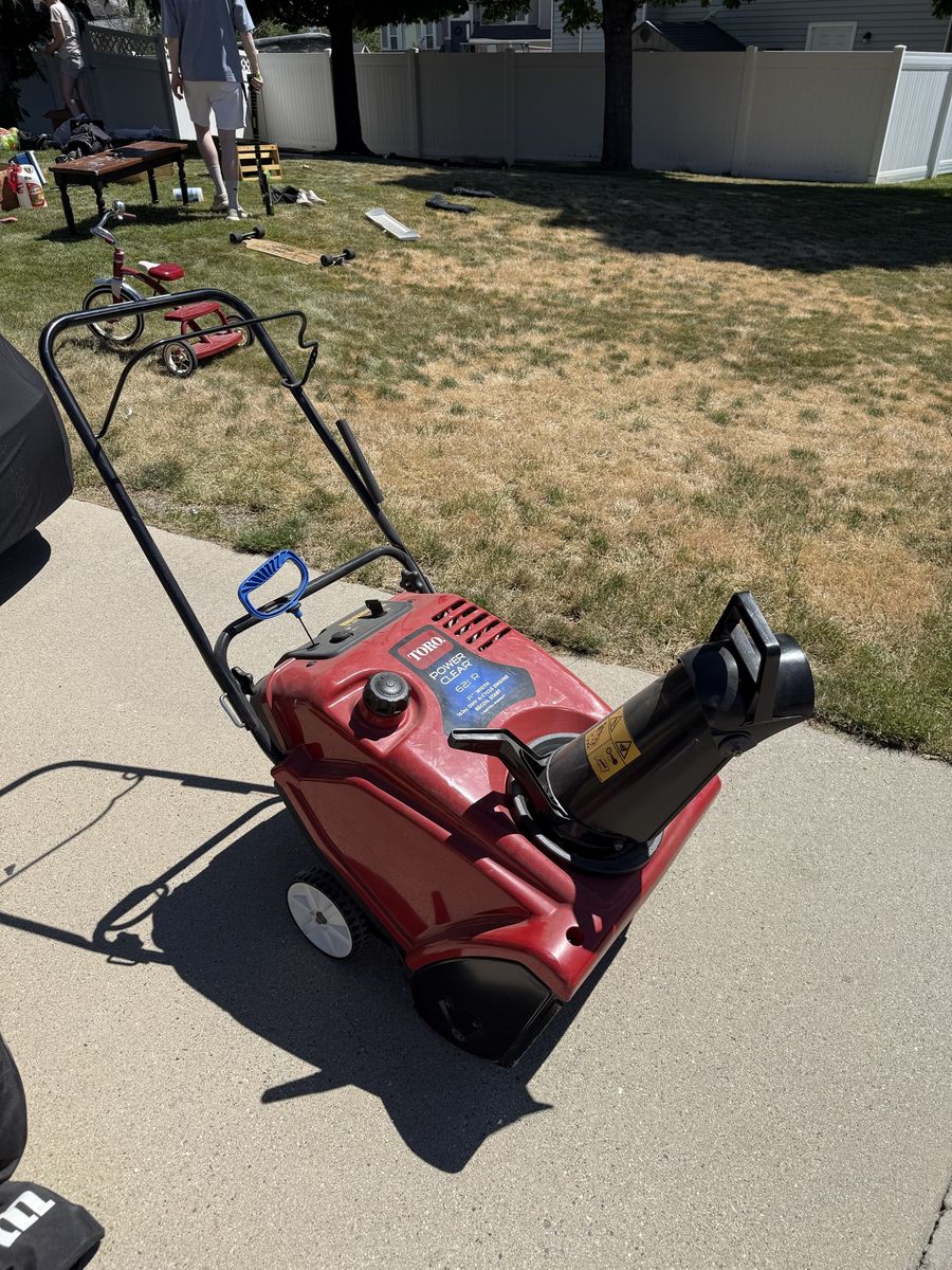 Toro Snow blower