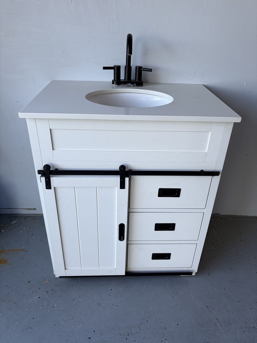 Main image 4
