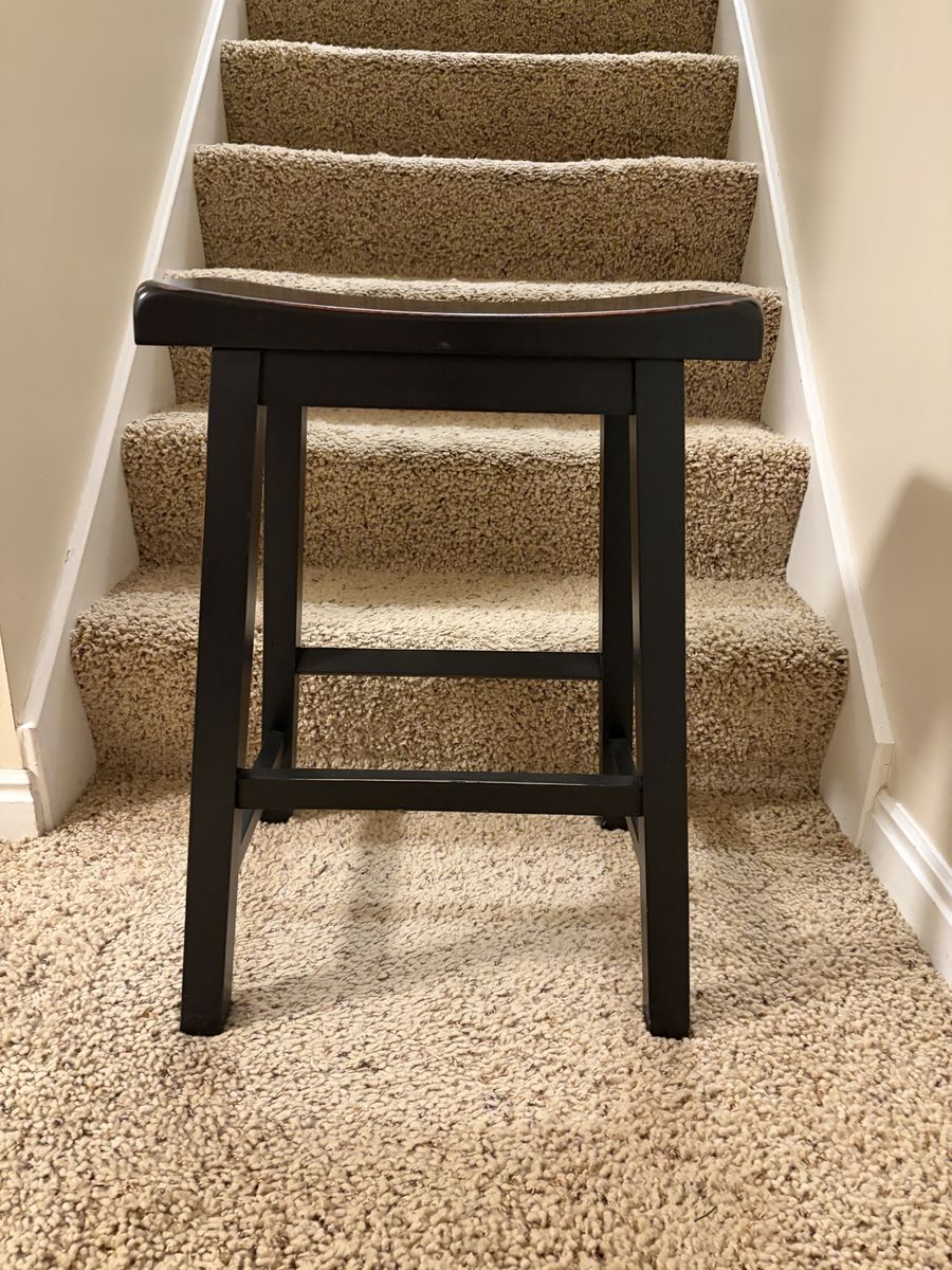 Black- Counter Height Saddle Seat (3)