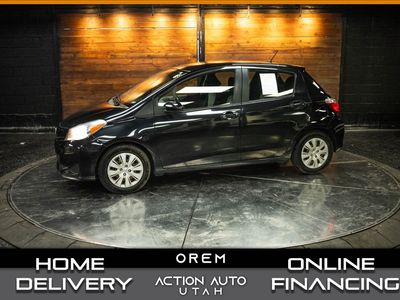 2013 Toyota Yaris 5-Door LE