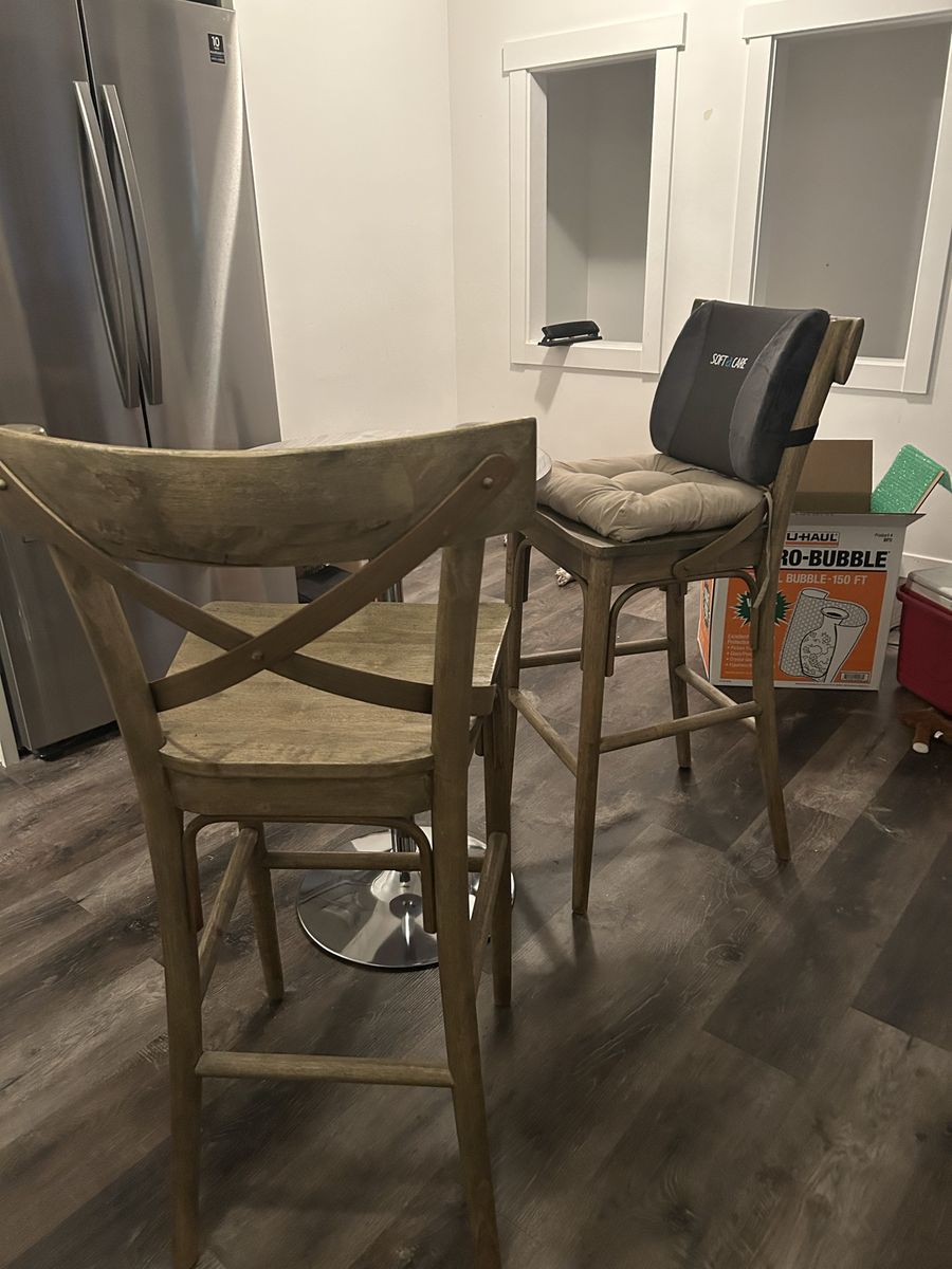 High top table and chairs