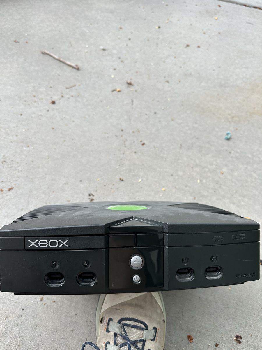 Original Xbox FOR PARTS
