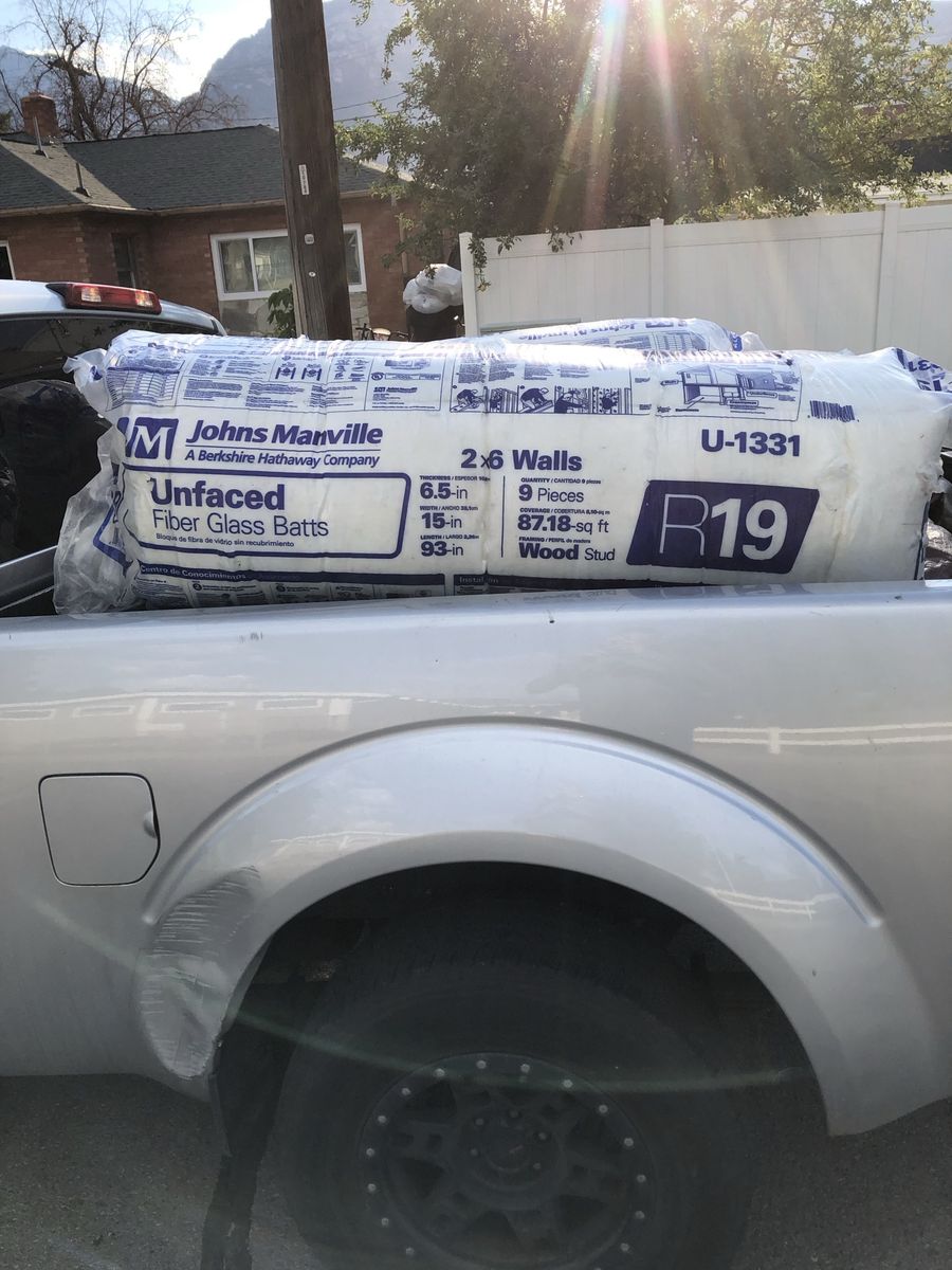 Johns Manville Unfaced Fiberglass Batts R-19 Insulation Rolls