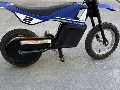 Razor MX125 with training wheels