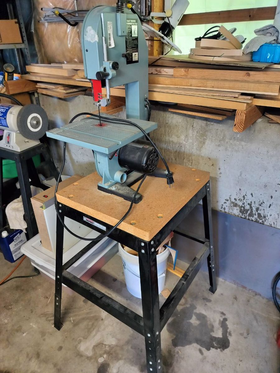 Delta 9 inch Band Saw with stand model #28-185