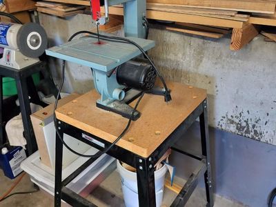 Delta 9 inch Band Saw with stand model #28-185