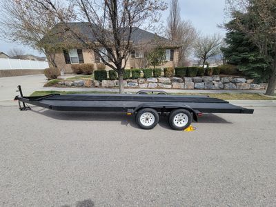 Flatbed dual axel trailer