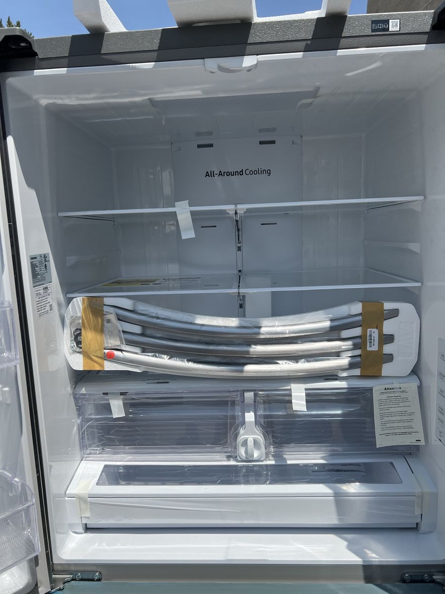 Main image 6