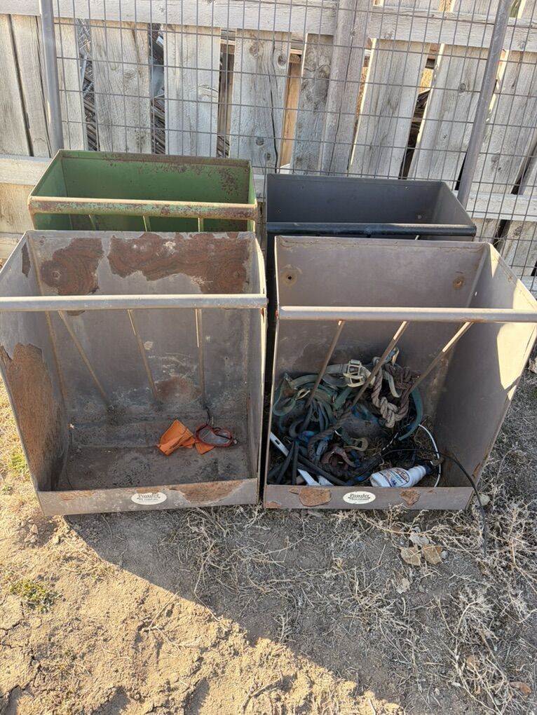 Horse Feeders