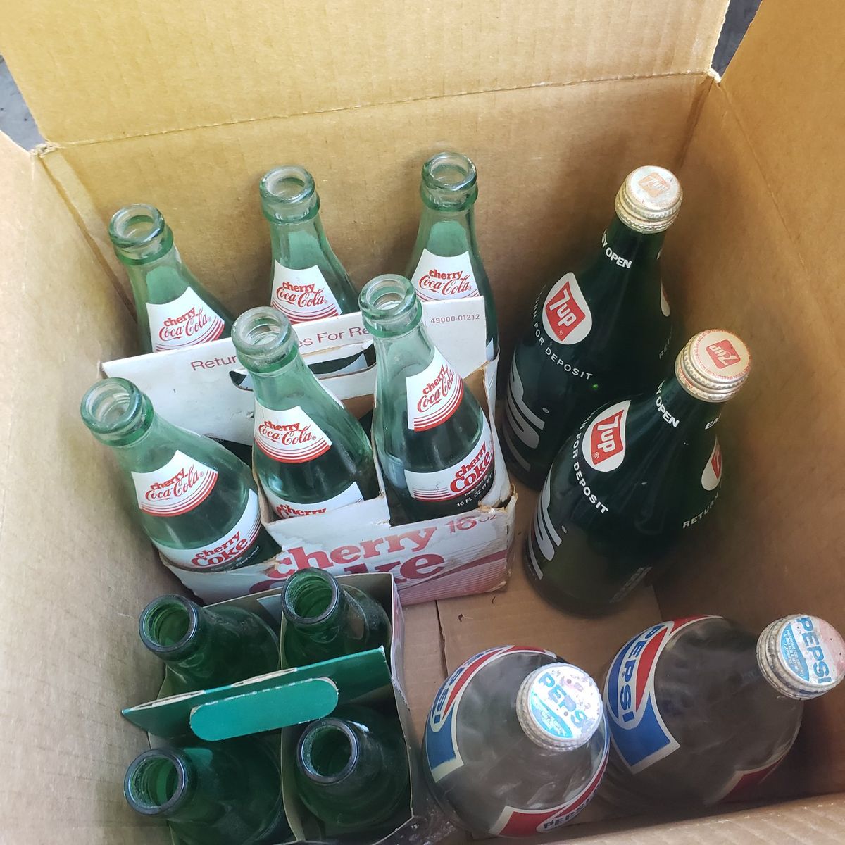 FREE! Vintage Coca-Cola, 7UP, & Pepsi 16oz Returnable Glass Soda Bottles - Empty Collectibles
