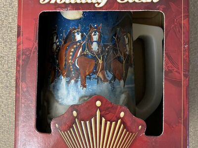 New IN BOX Budweiser Christmas Stein
