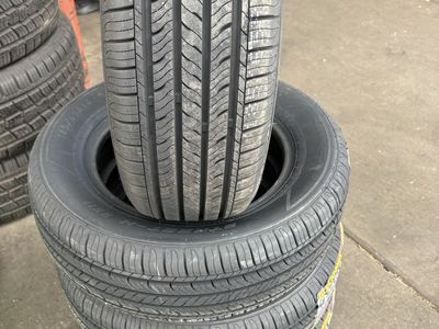 BRAND NEW SET OF 185/65R14 BLACKHAWK STREET-H HH11