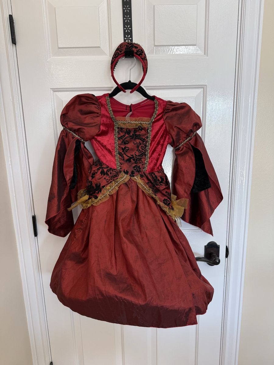 Kids red with gold colored trim princess mid evil costume size 3/4
