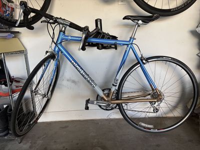 Road Bike - Raleigh Intrigue 1.0 2007