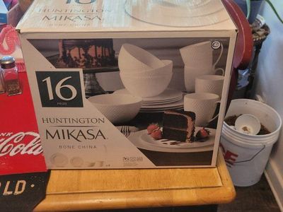 Huntington Mikasa Bone China
