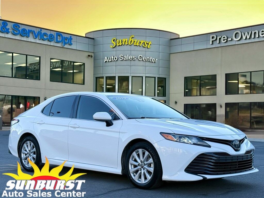 2019 Toyota Camry LE