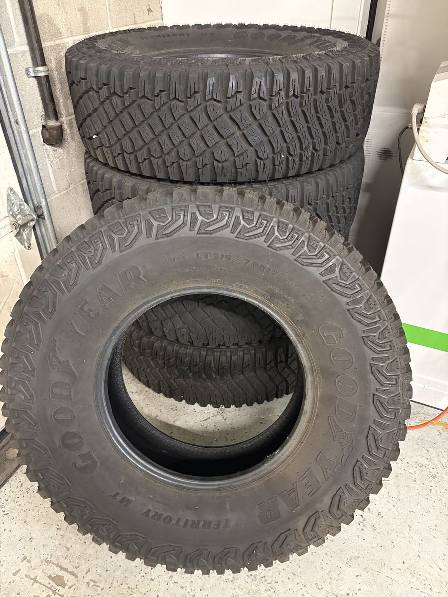 5 Ford Bronco Take-Offs 315/70/17