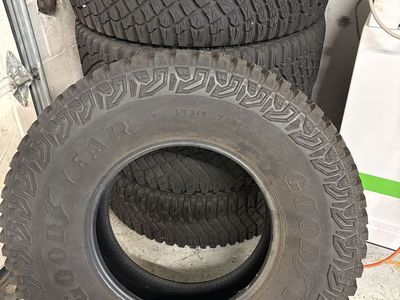 5 Ford Bronco Take-Offs 315/70/17