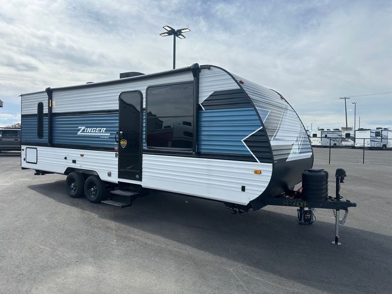 2025 Crossroads Zinger 259FL Travel Trailer
