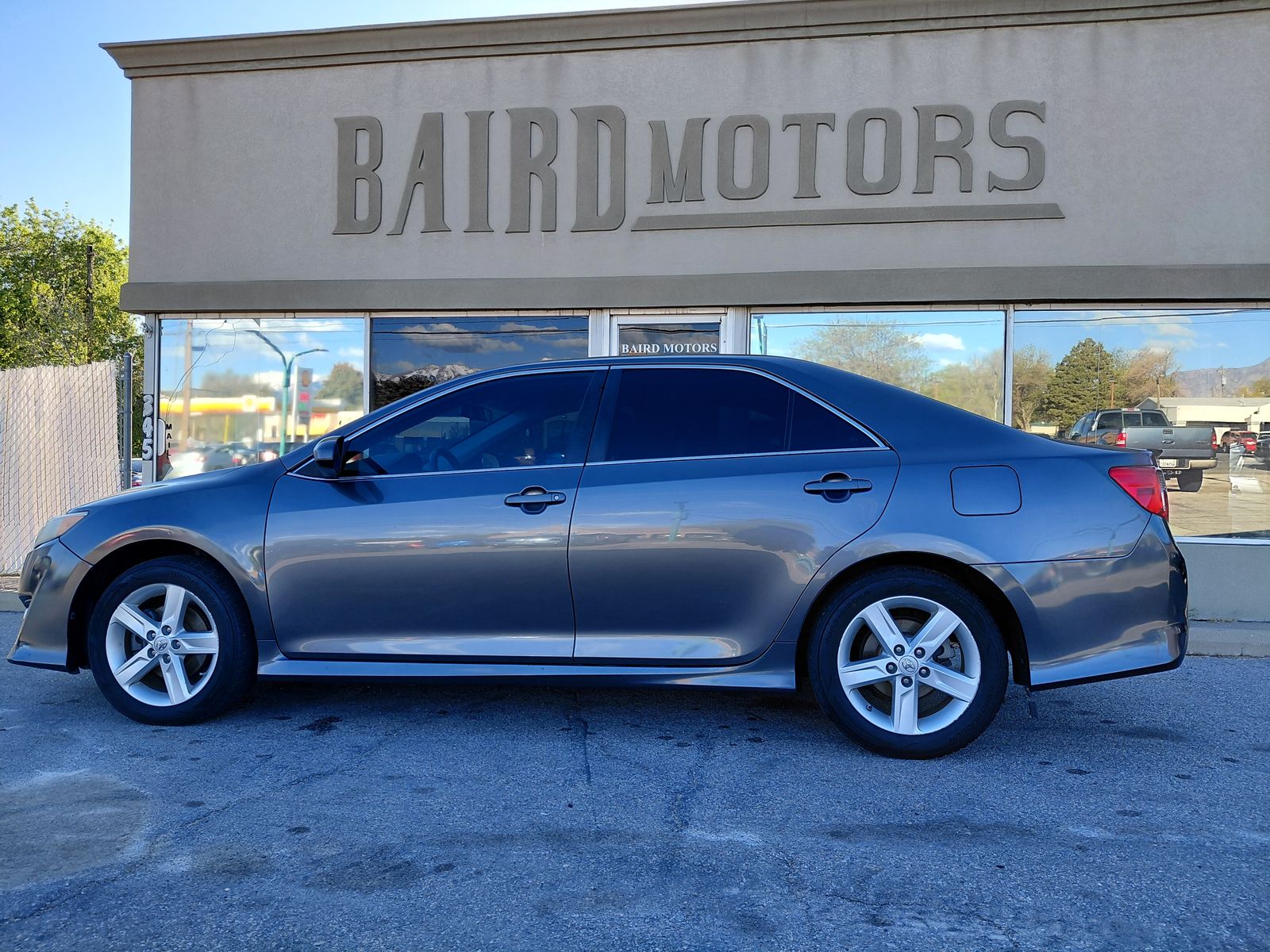 2014 TOYOTA CAMRY SE