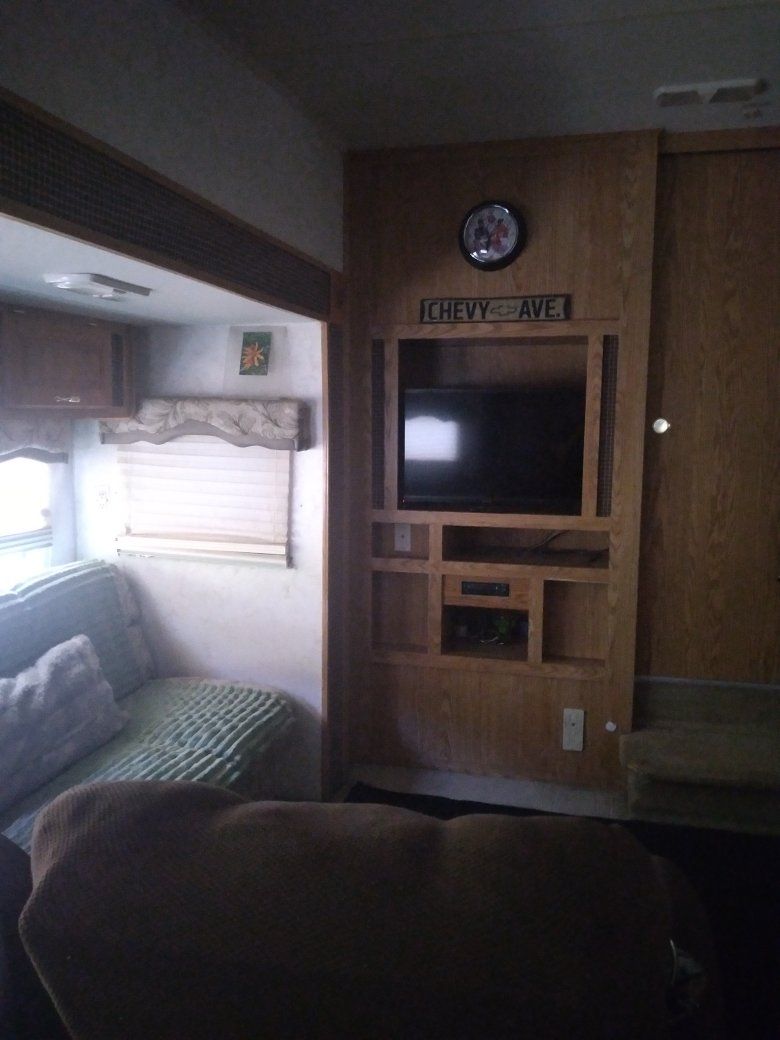 Main image 4