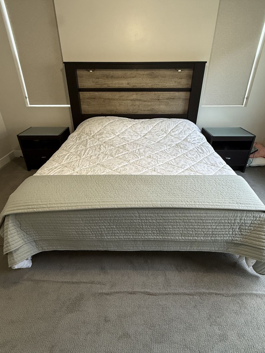 Bedroom set