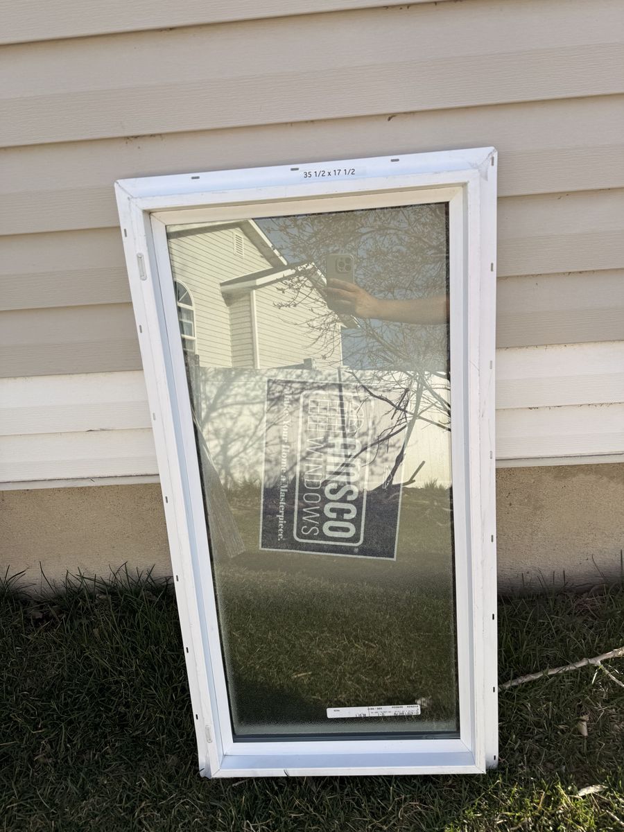 35 1/2 x 17 1/2 AMSCO WINDOW