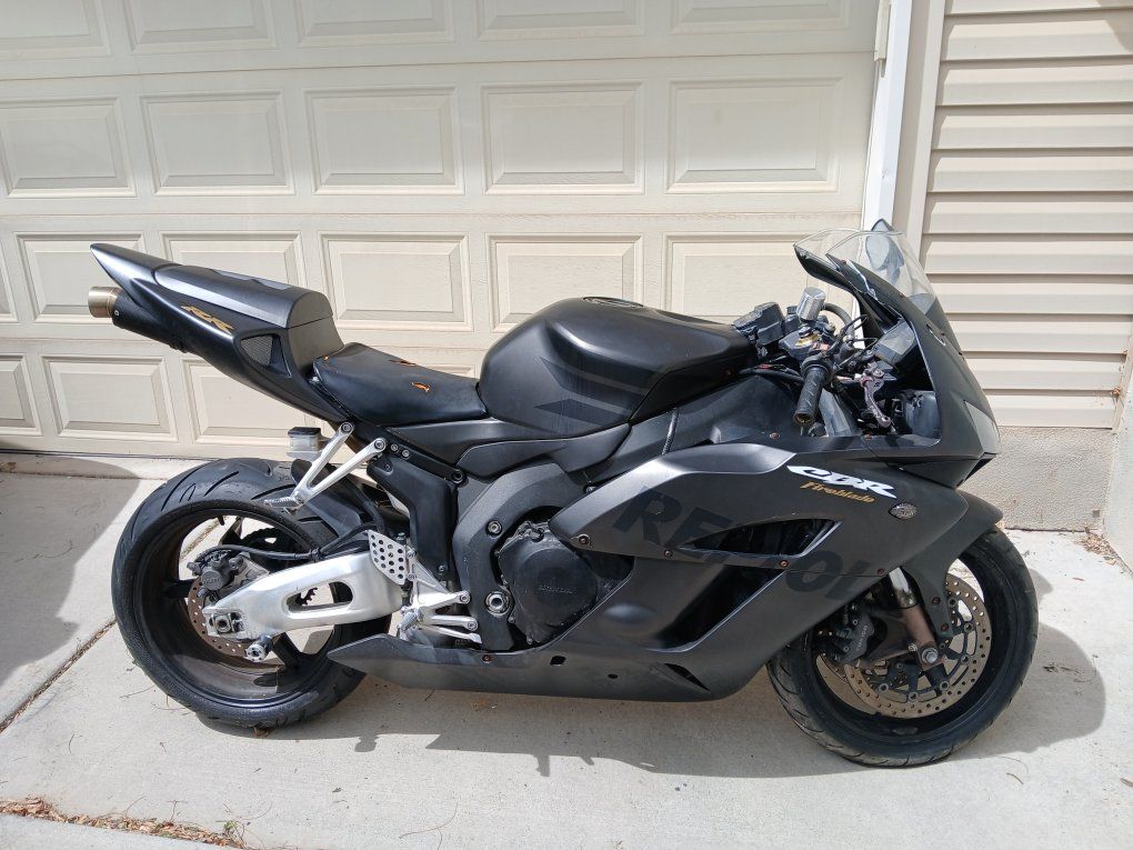 2005 Honda CBR 1000RR Repsol Black