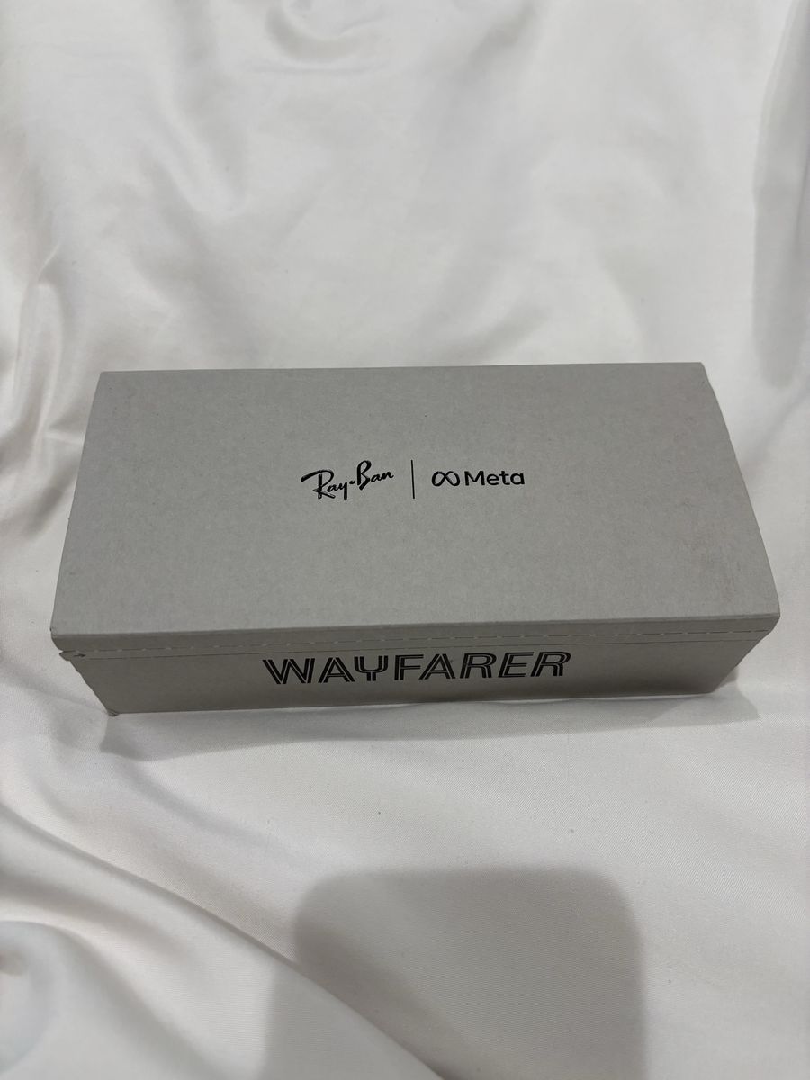 Ray-Ban Meta Wayfarer Smart Sun Glasses Brand New Factory Sealed Gen 1