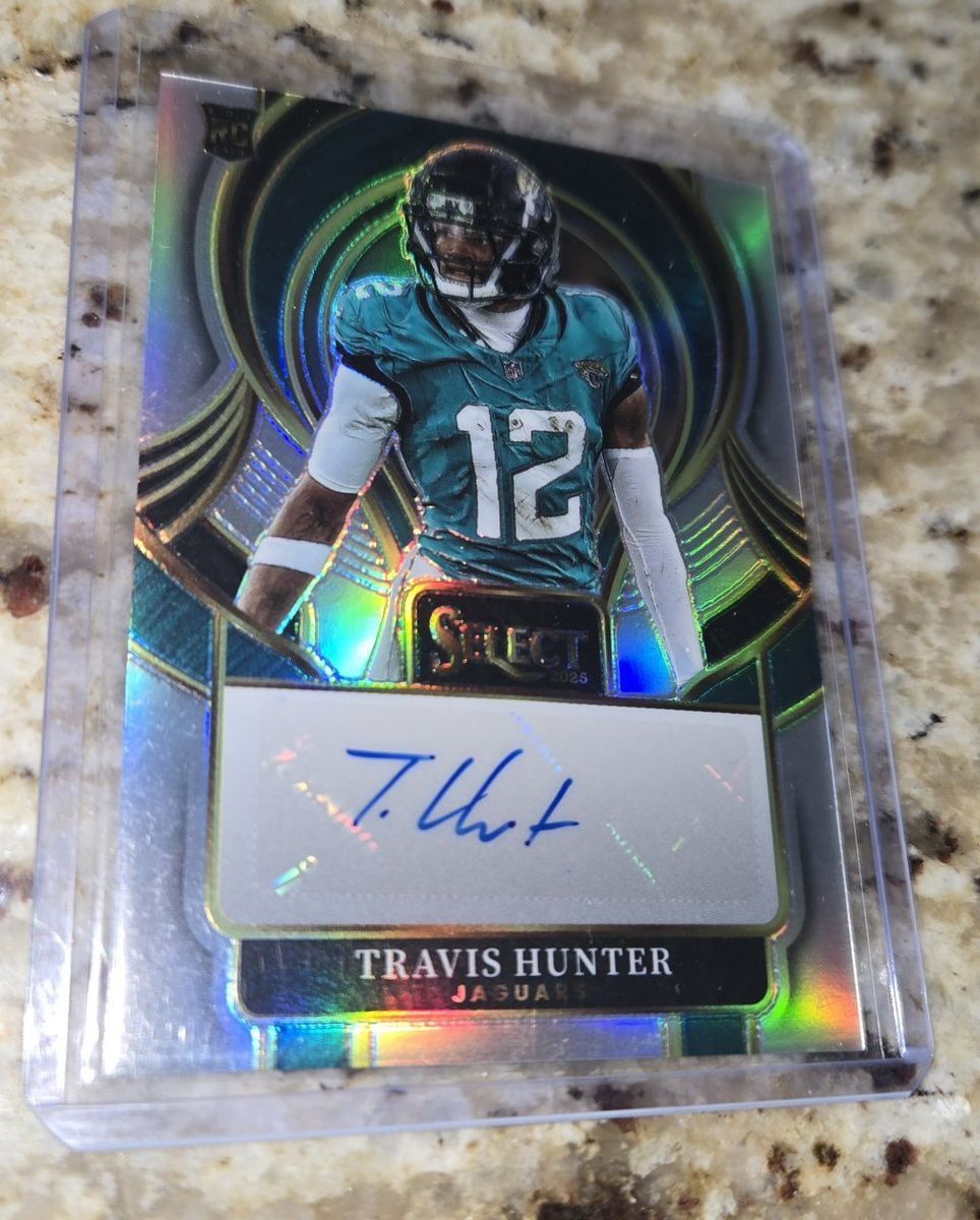 2025 Panini select Travis Hunter autographed rookie card no. SIP-THR just pulled, flawless condition.