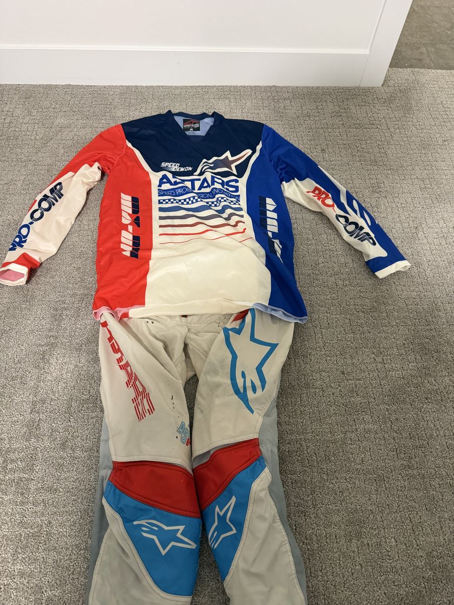 Alpinestars gear set