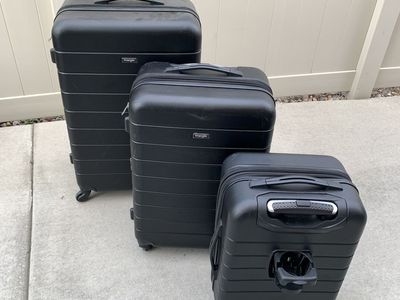 Wrangler Smart Spinner Hardside Luggage, 3 Piece Set, Black