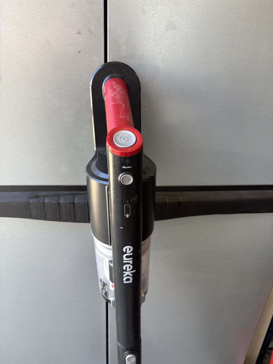 Eureka Lightspeed NEC101 Cordless Stick Vacuum Cleaner $80 cash/venmo in Draper