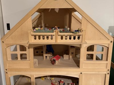 Ryan’s Room Wooden Dollhouse