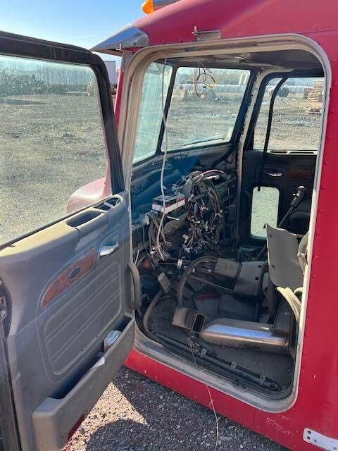 Peterbilt 379 Cab Assembly